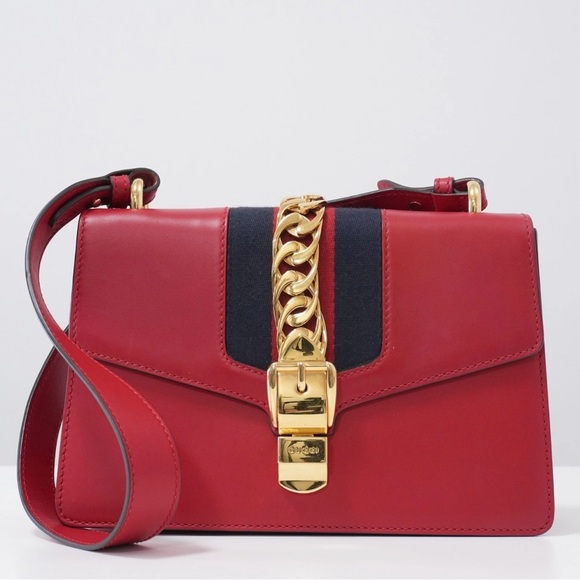 GUCCI Shoulder Bag Bamboo
Crossbody Bag Red Leather Gold Chain 421882001998 - Picture 11 of 13